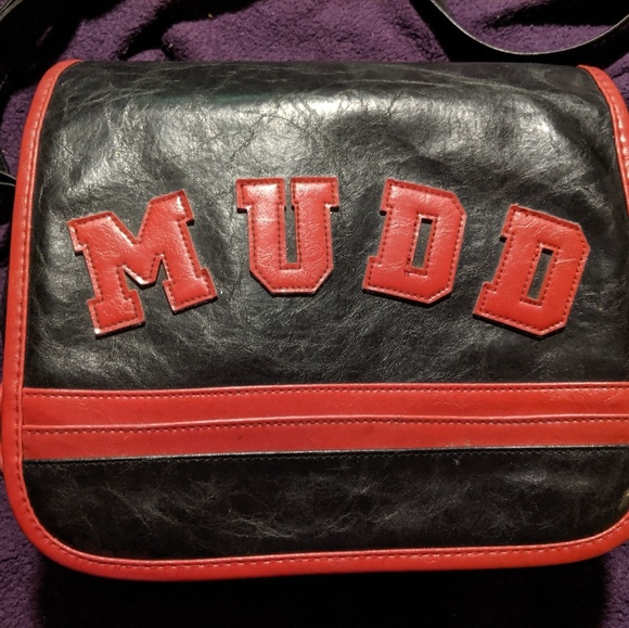 Mudd Handbags - Vintage Mudd cross body bag